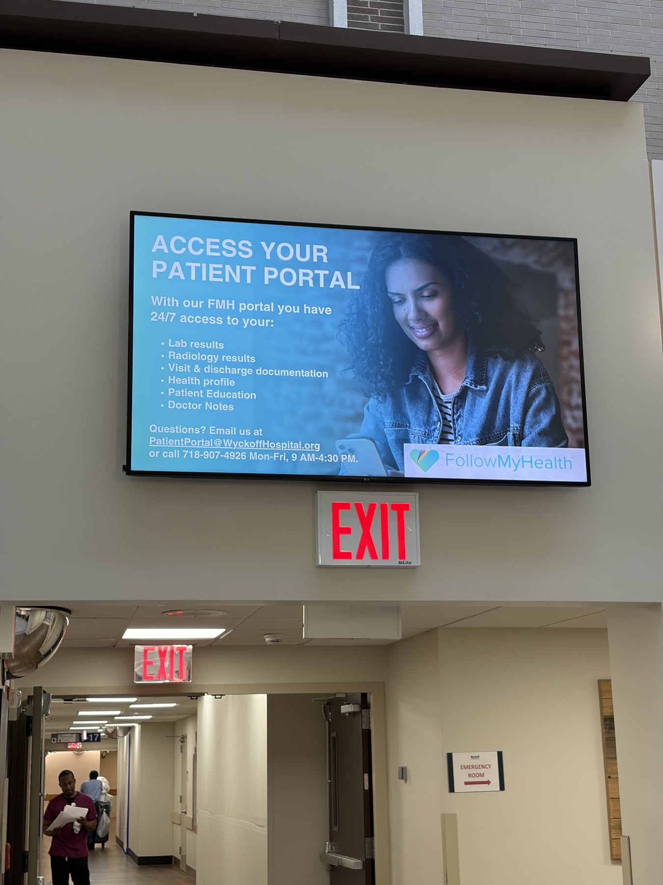 Patient portal messaging on an installed digital screen